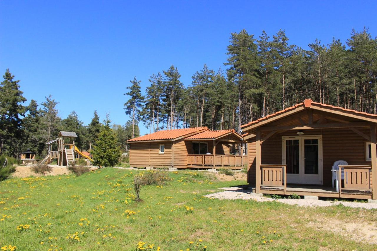 Les Chalets du Haut-Forez Usson-en-Forez Extérieur photo